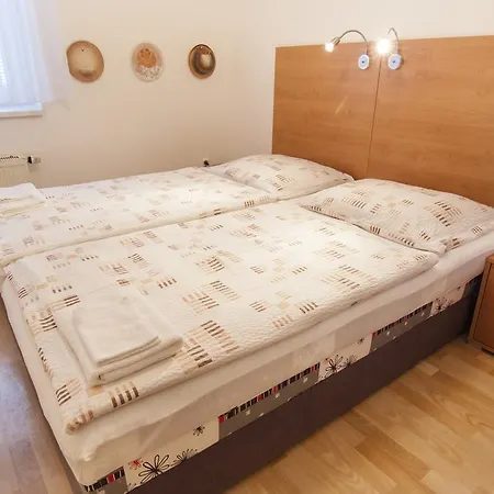 Romantic In The City Center Апартаменты *